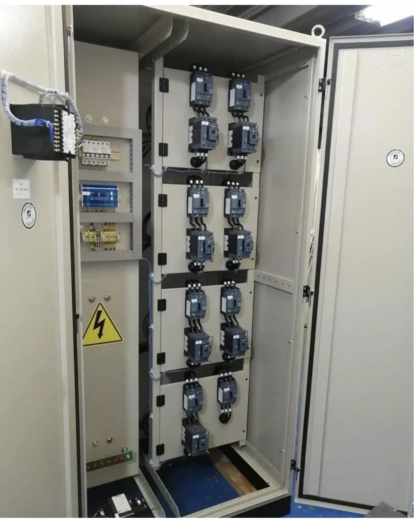 Banco de condensadores 200 kVAR fabricado por INGELPOWER